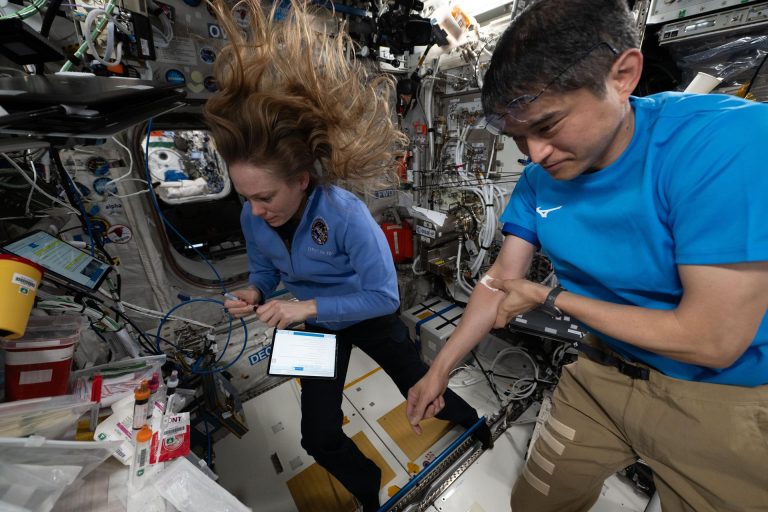 iss073e0284440~large